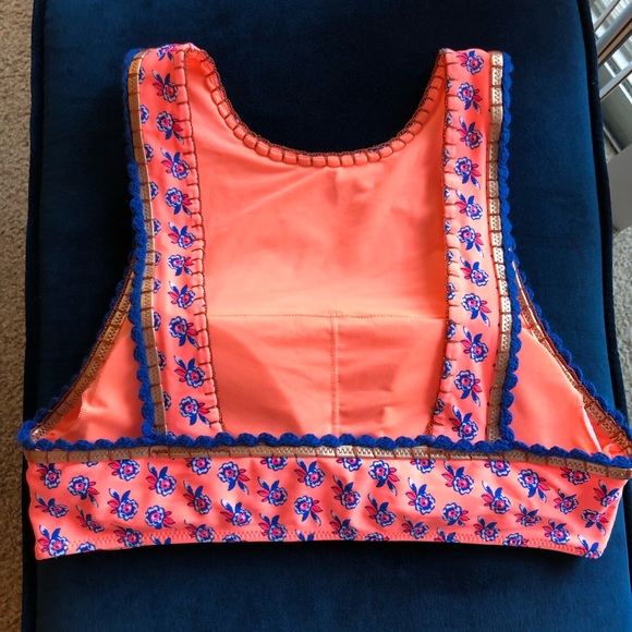 Adorable high neck bathing suit top! - Picture 4 of 6
